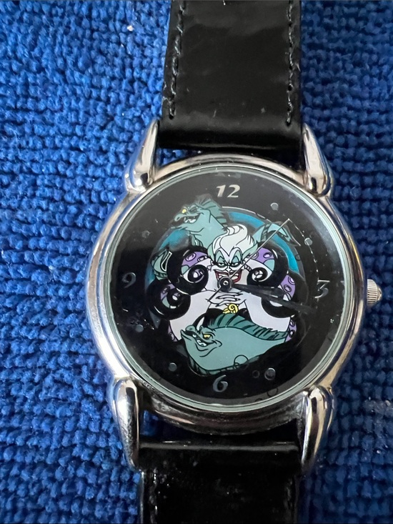 Ursula Villain Character Wristwatch in Black display picture 1